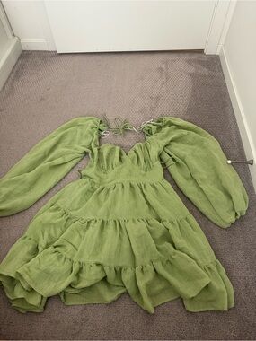 Women's Green Tiered Puff-Sleeve Dress